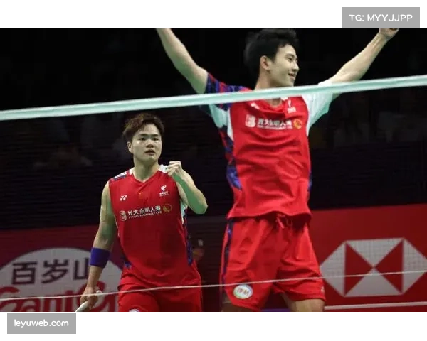 汤杯夺冠夜，国羽将士与成都球迷的赛后大合唱